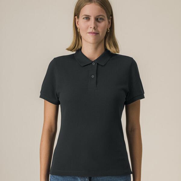 Stella Coaster - Das ikonische Damen-Mid-Leichtgewicht-Polo Miniaturansicht